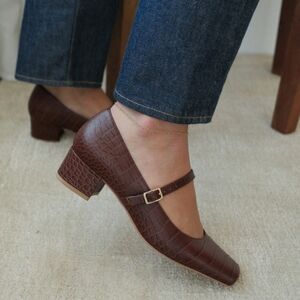 New! Matisse Mirabelle Mary Jane Heel in Leather Embossed Croc